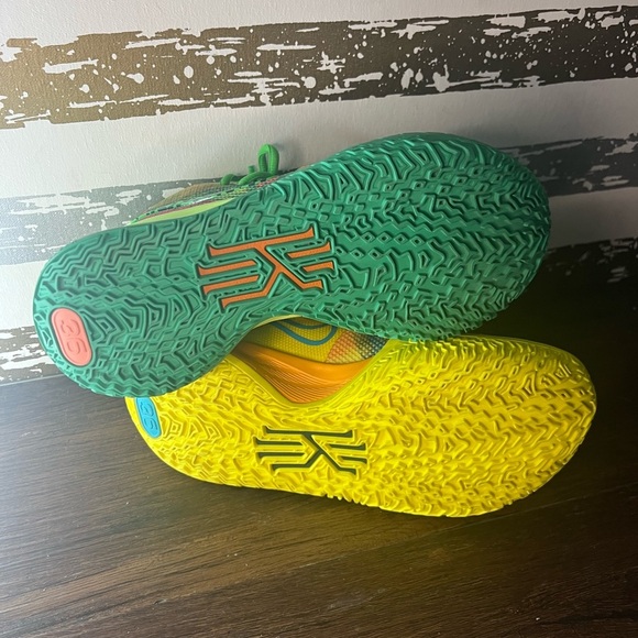 Nike Kyrie  7 “Air & Earth” - Picture 8 of 8